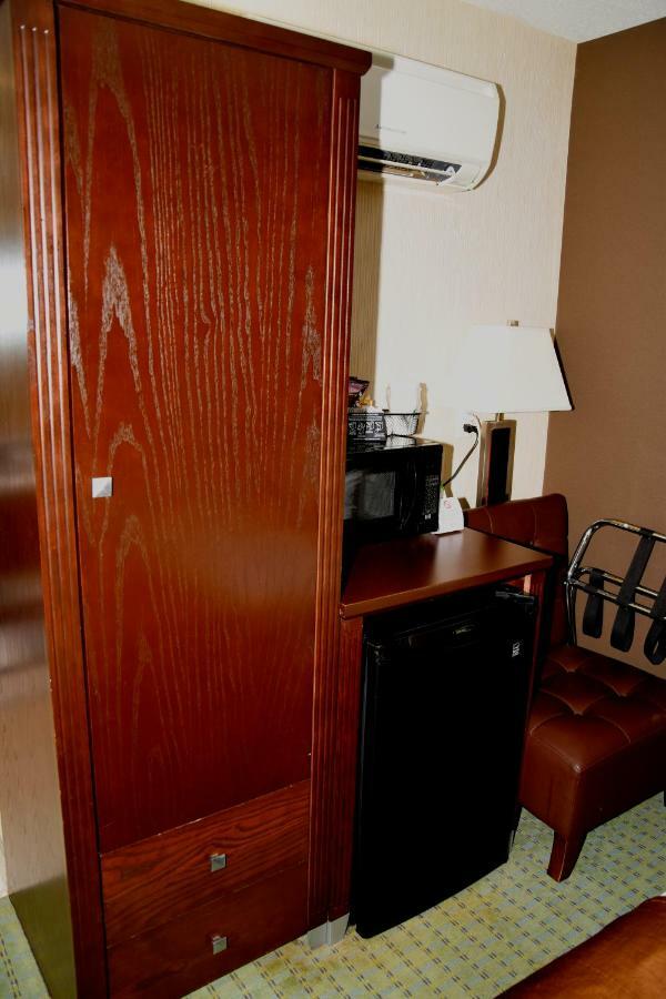 Coast Lethbridge Hotel & Conference Centre Εξωτερικό φωτογραφία