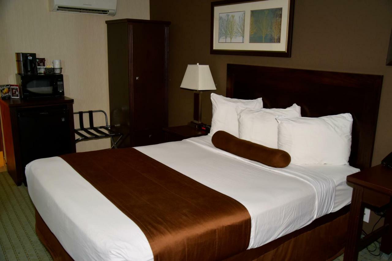 Coast Lethbridge Hotel & Conference Centre Εξωτερικό φωτογραφία